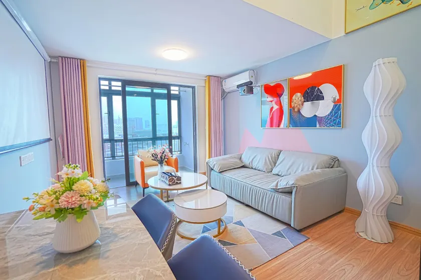 Yue Lai Deng Hotel (Tonghu Branch) - Image 1