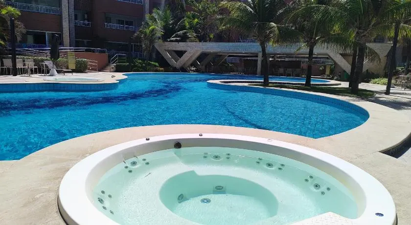 Apartamento em Condomínio Resort vizinho ao Beach Park - Image 1