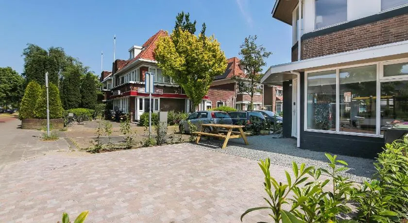 City Apartments - Image 1