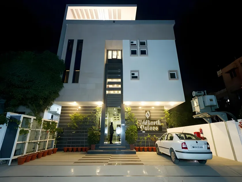 Hotel Siddharth Palace - Image 1