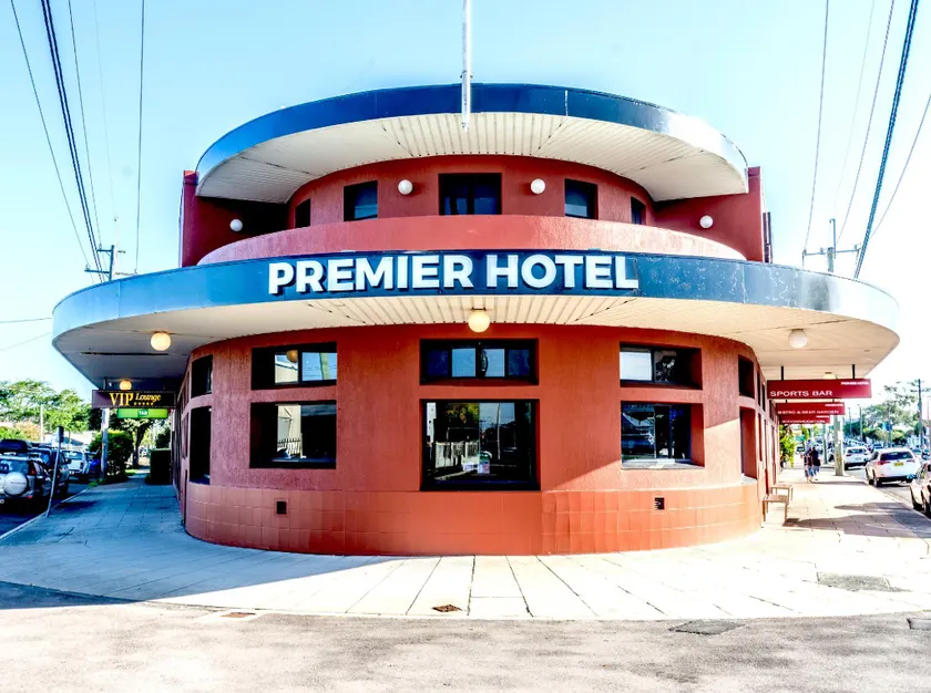The Premier Hotel Broadmeadow - Image 1