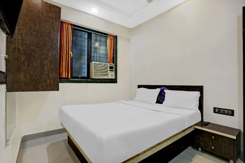 Hotel Shubham Residency - Image 1