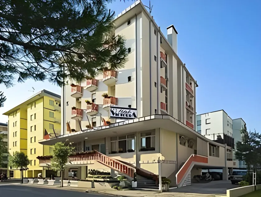 Hotel Victoria - Image 1