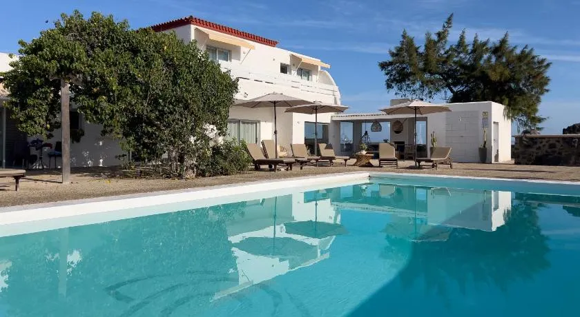 Hélène Holidays - Hotel Boutique - Image 1