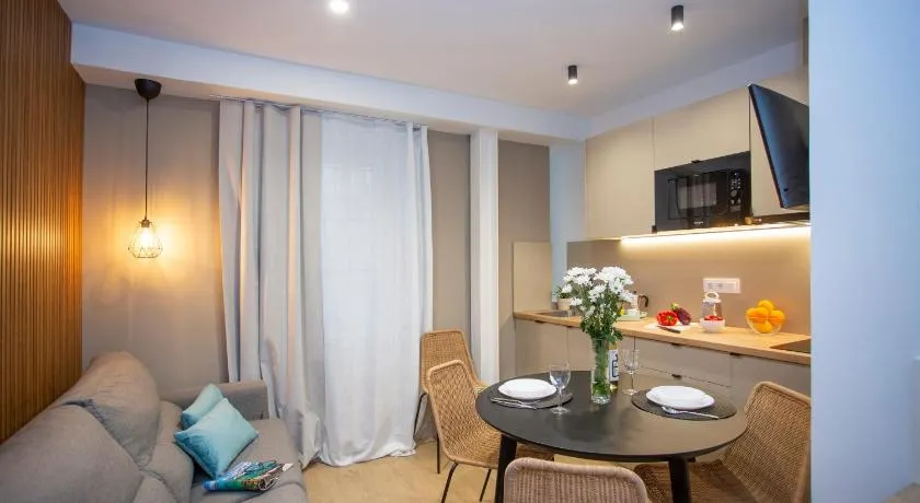 Poeta Llombart Apartment - Image 1