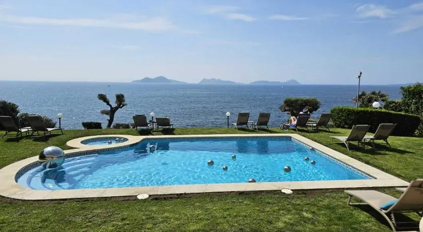 Skyline Sea View Suite - Villa Mide - Image 1