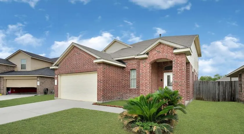 Charming accommodation in Houston! - Image 1