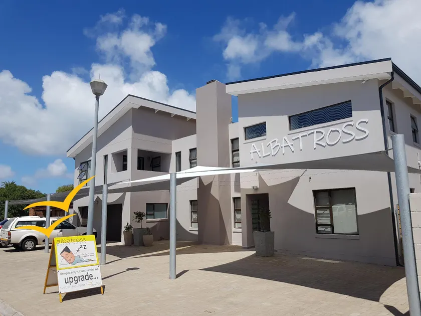 Albatross Guesthouse - Image 1