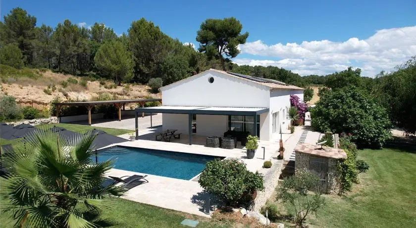 Bellissima villa accogliente e familiare con giardino, griglia e terrazza | Vista sulla montagna | Ideale per il telelavoro | Accetta animali domestici - Image 1