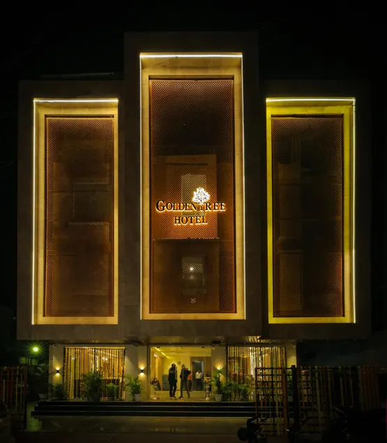 Golden Tree Hotel - Image 1