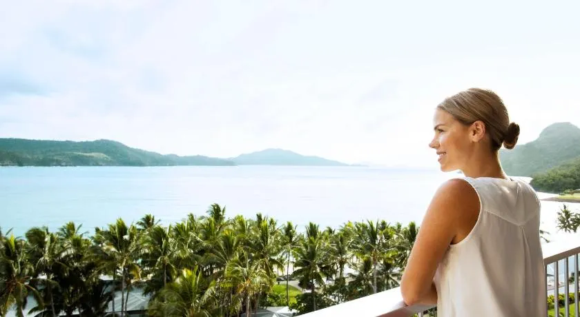 Reef View Hotel - Image 1