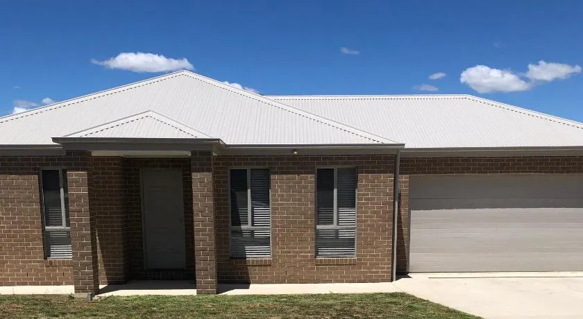 Brand new 4br get away 5min to albury city - Image 1