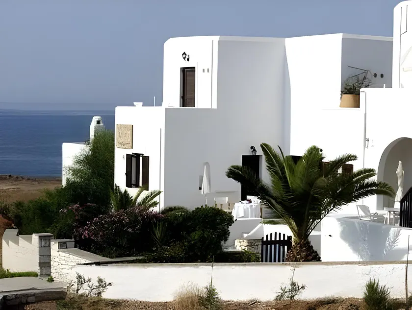 Ariti Seaside Residence - Image 1