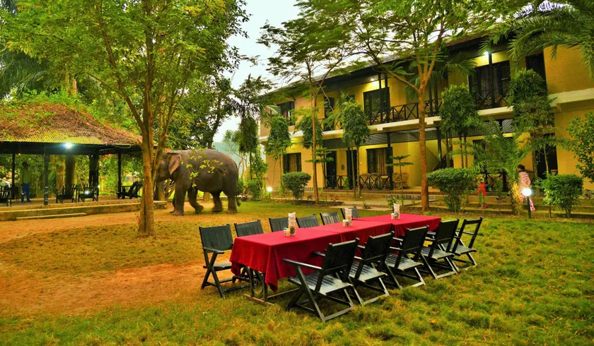 Hotel Parkside & Swimming Pool- Closer To Nature, Close To You - Image 1