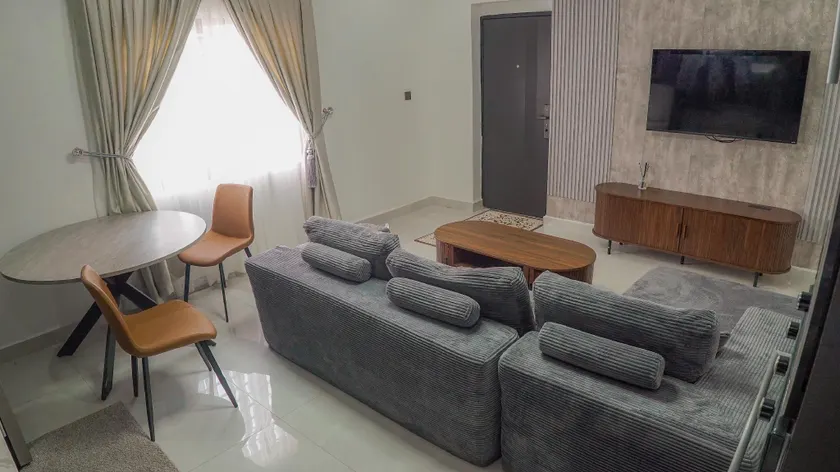 The Lums Apartment - Image 1