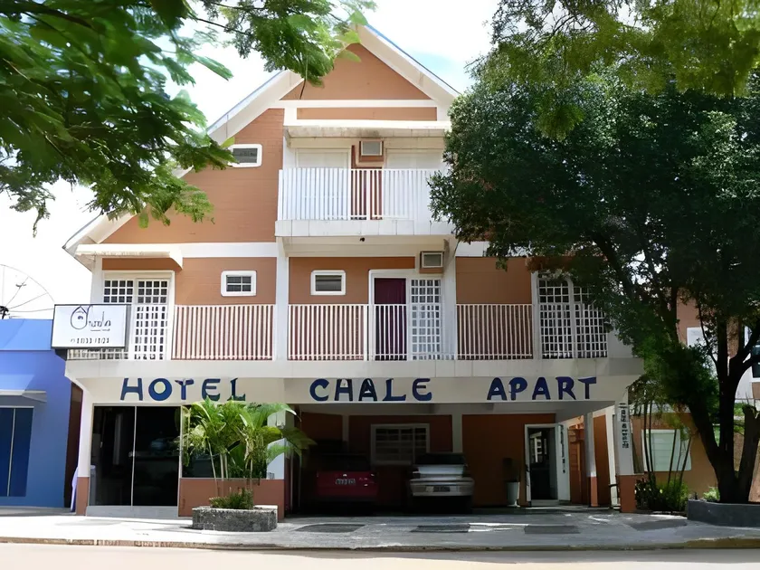 Chalé Apart Hotel - Image 1