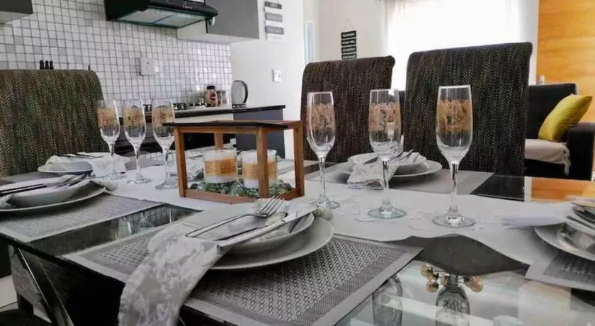 Evans Village - Apartments & Spa - Image 1