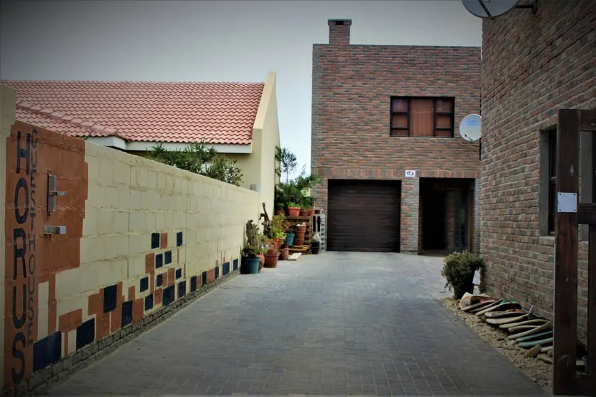 Horus Guesthouse - Image 1