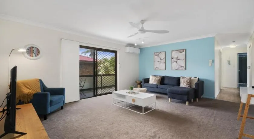 Elegant Beachside Gem - Image 1