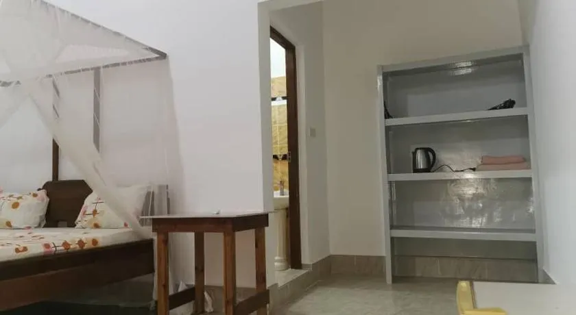 Ndiro Beach House Kendwa - Image 1