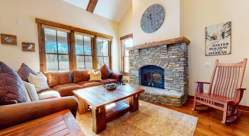 Snowcreek VI The Lodges #1167 condo - Image 1