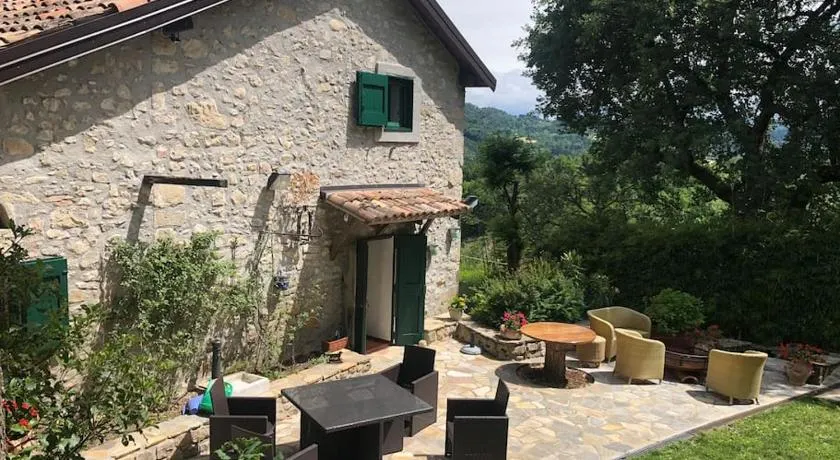 “SPArisio” CASA IN SASSO CON PISCINA E CAMPO DA TENNIS - Image 1