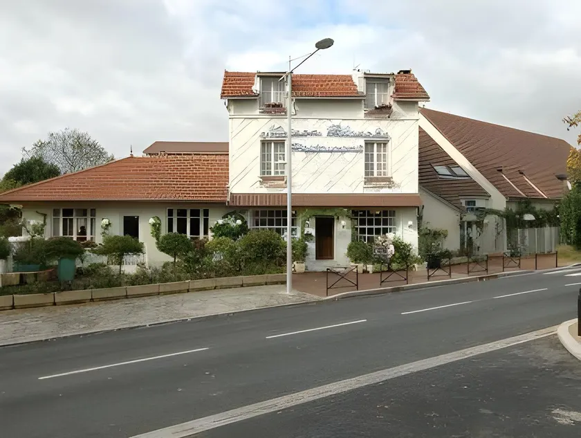 Hôtel Restaurant Maison Blanche Rungis - Image 1