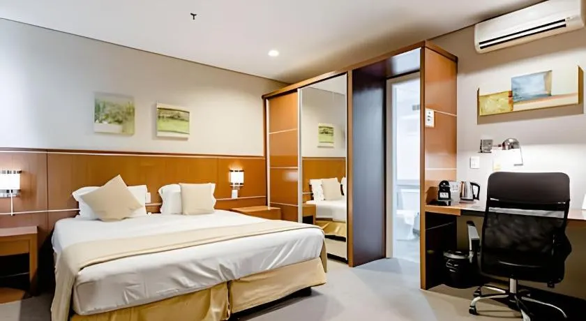Hospedez - Lindo flat prox. a Alphaville – 1602 - Image 1