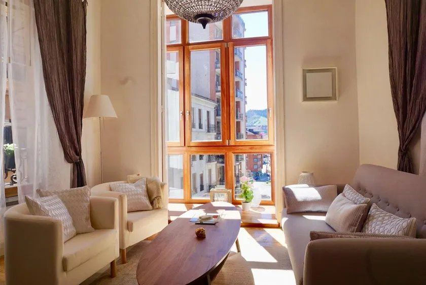 Monappart Cristo Historic Apartment with Parking - Image 1