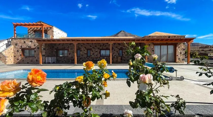 Villa Barbuja Guest House - Entire Villa - Image 1