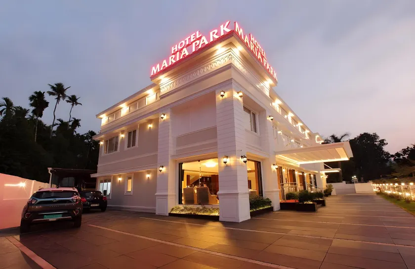HOTEL MARIA PARK - Image 1