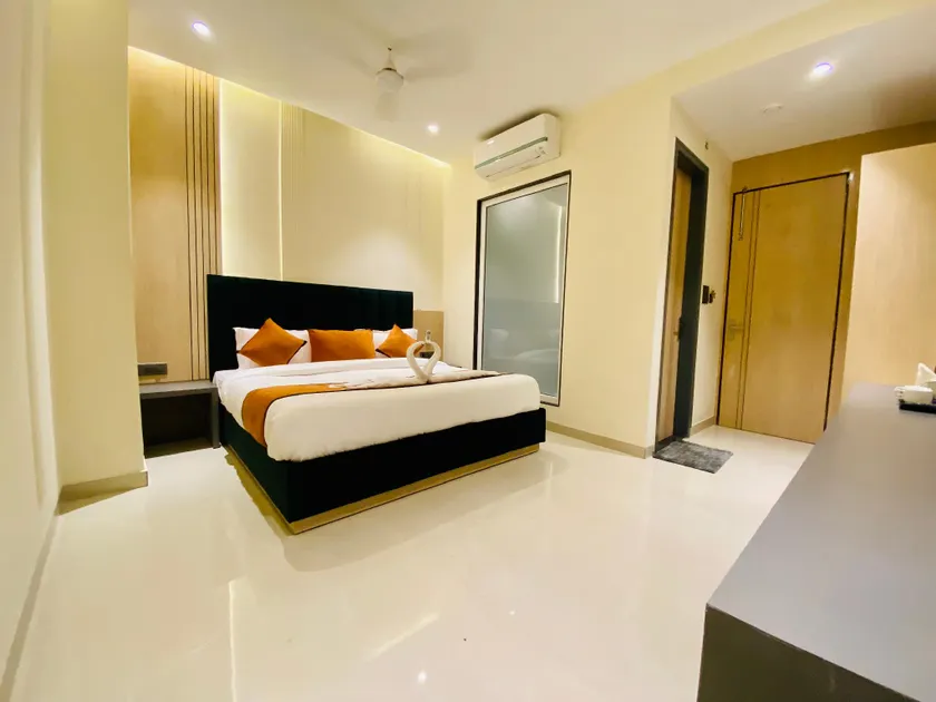 Hotel 51 - Image 1
