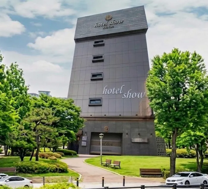 Accommodation Hotel Show in Seodaegu Station, Bisan-dong, Daegu - Image 1