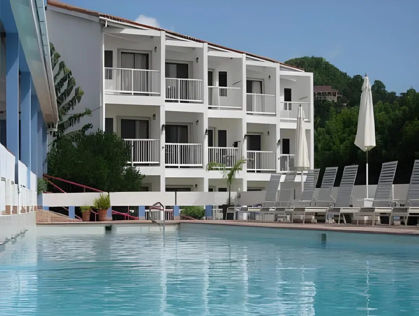 Allamanda Beach Hotel - Image 1