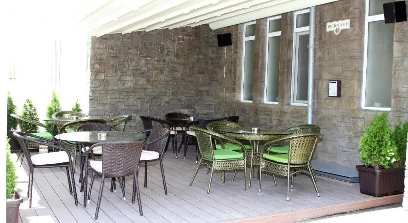 Vlasta Family Hotel - Image 1
