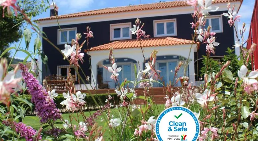 HappySintra GuestHouse - Image 1