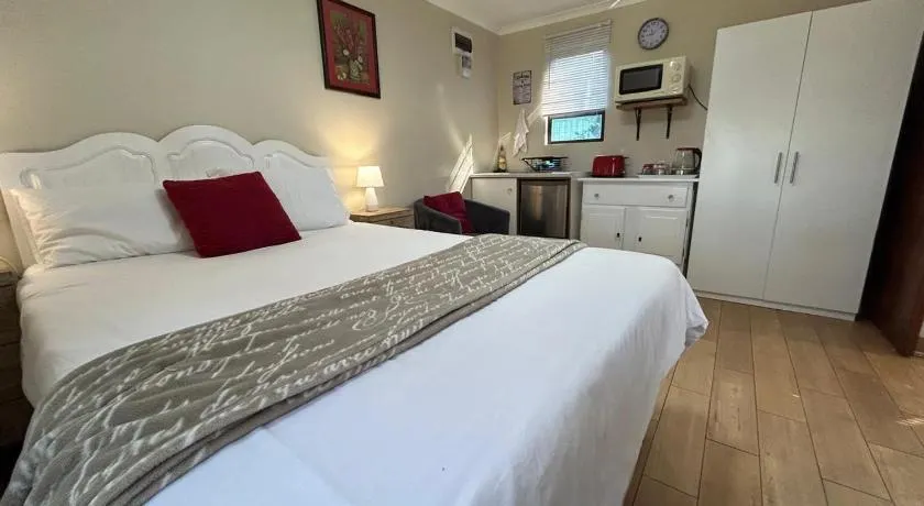 Khaled Estate Cottages - Image 1