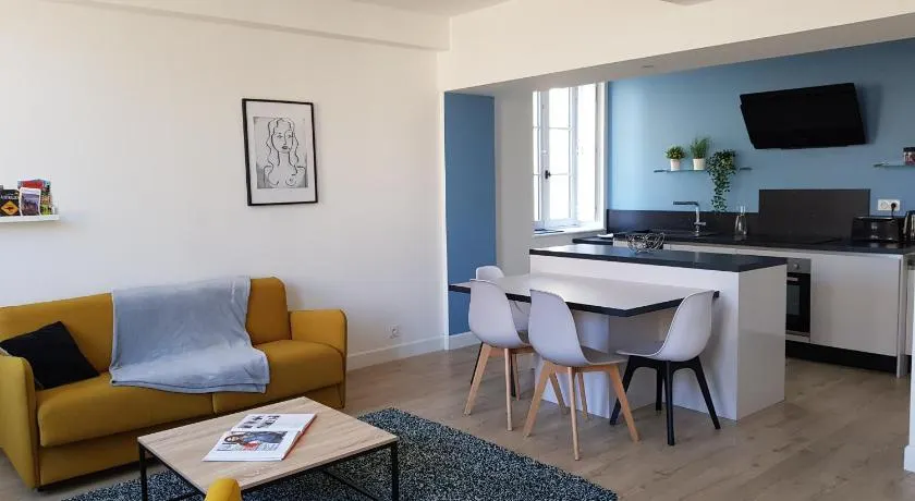 Carnot Chic - Image 1