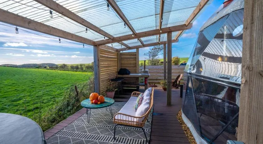 Coorie Retreats Luxury Geo Domes and Cabins with Private Hot Tubs Cinema Firepit and More - Image 1