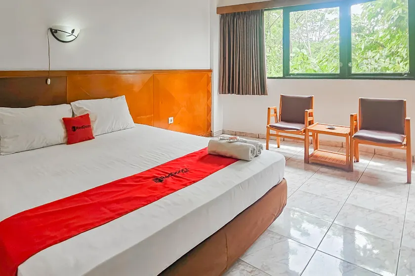 RedDoorz at Hotel Kumala Pelabuhanratu - Image 1