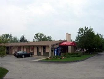 Kings Inn Michigan City - Image 1