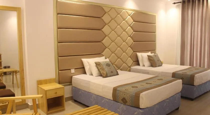 Grand Navro Hotel - Image 1