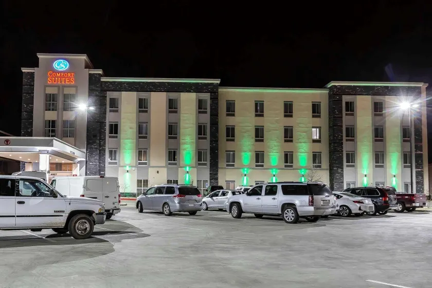 Comfort Suites - University - Image 1