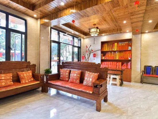 Yishan Bangshui Manor - Image 1