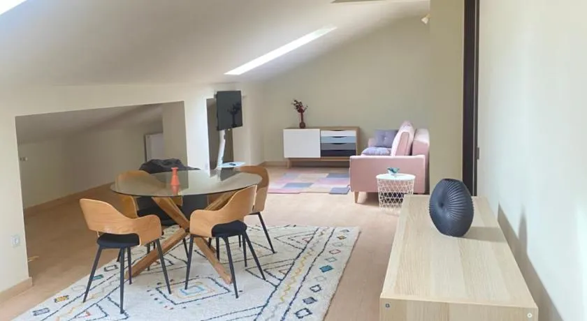 Mi Casa es Tu Casa - Image 1