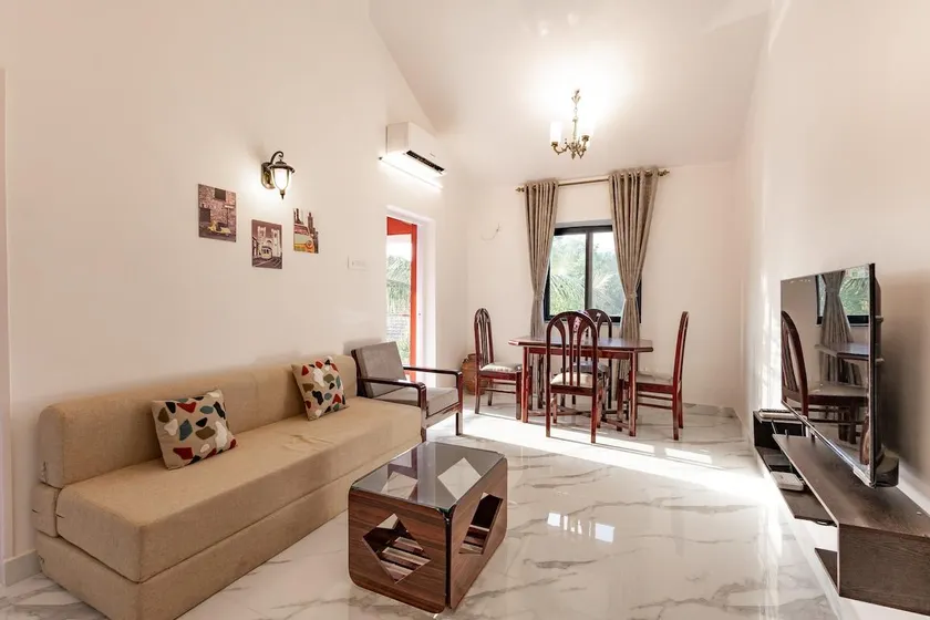 Modern 1BHK Condo With Pool 3min Walk To Beach - Image 1