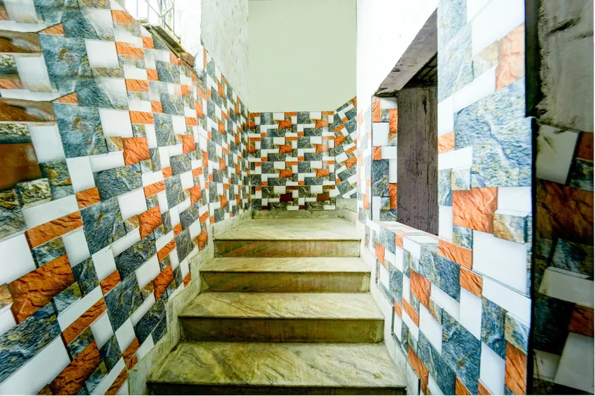 Hotel O Roman Inn - Image 1