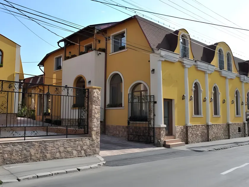 Pension La Fontana - Image 1