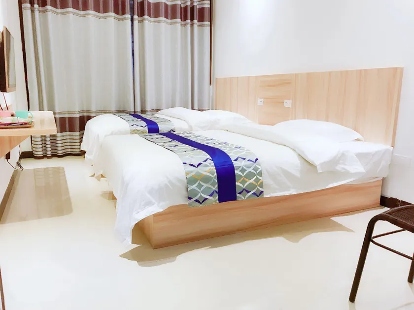 Yunyi Boutique Inn (Guilin Elephant Trunk Park Branch) - Image 1