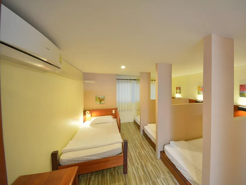 Phangan Barsay Hostel - Image 1
